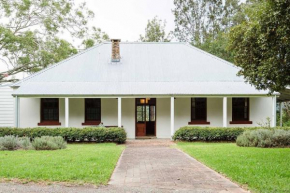 Old Duninald - Heritage House